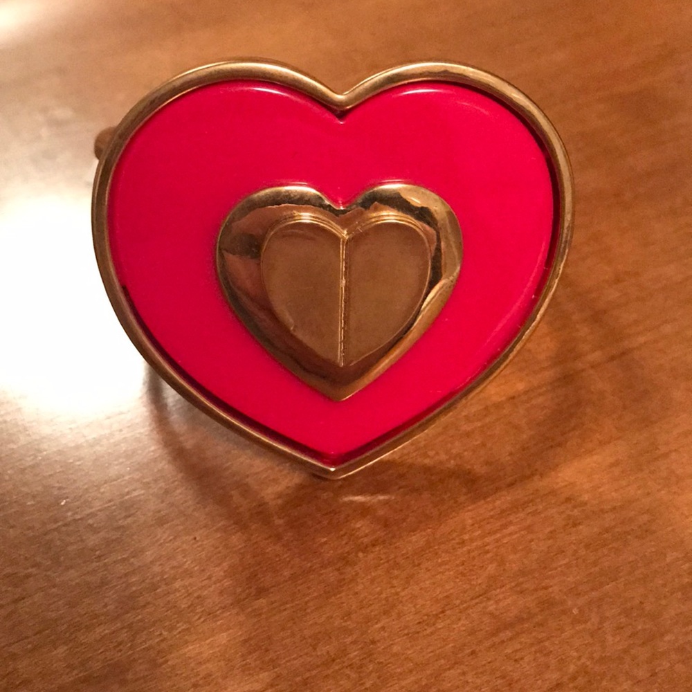 NWT Betsey Johnson heat bracelet